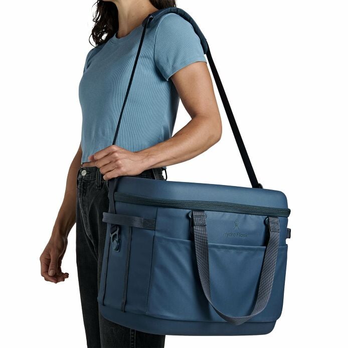 Carryout™ Soft Cooler 30 L image 39