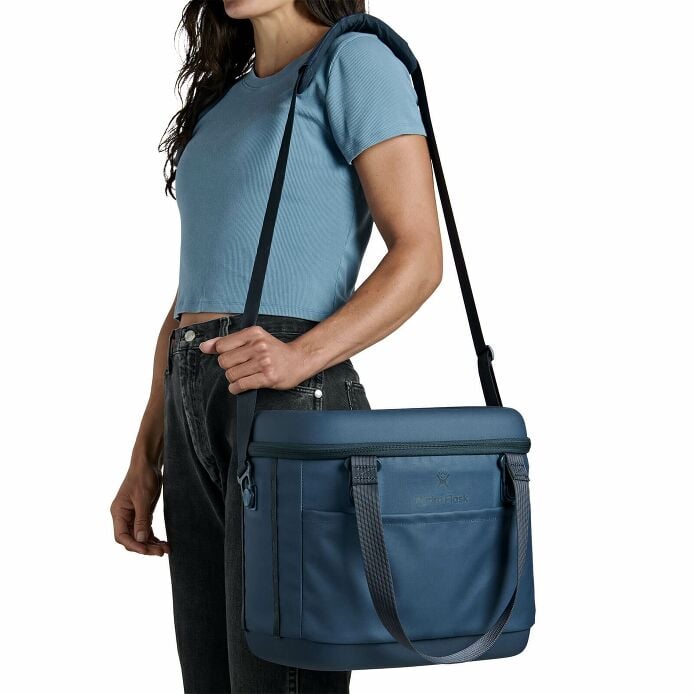 Carryout™ Soft Cooler 15 L image 42