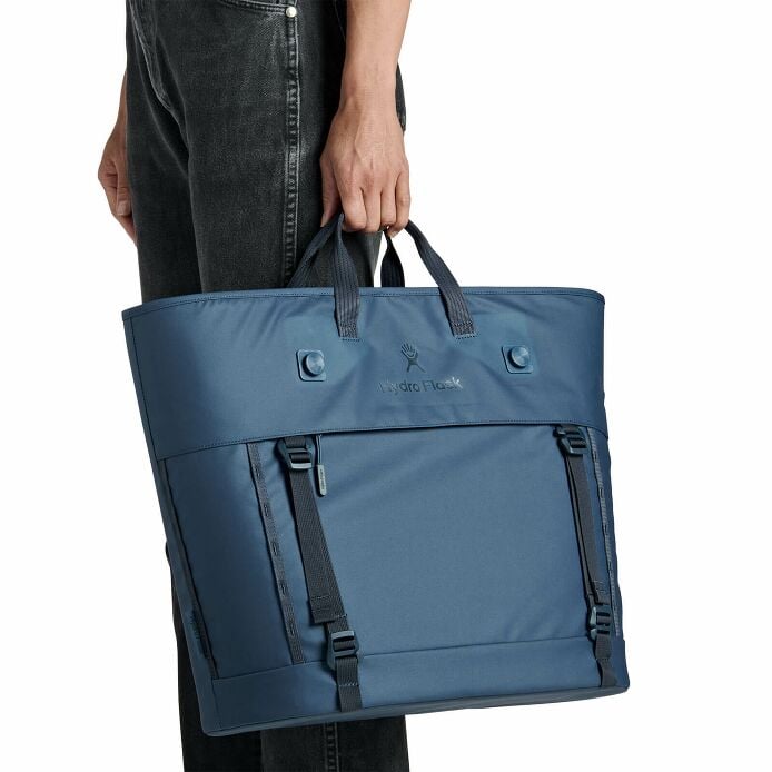 Carryout™ Soft Cooler Tote 30 L image 56