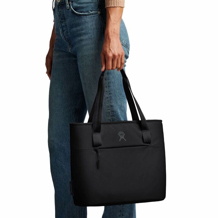 8 L Insulated Lunch Tote image 3