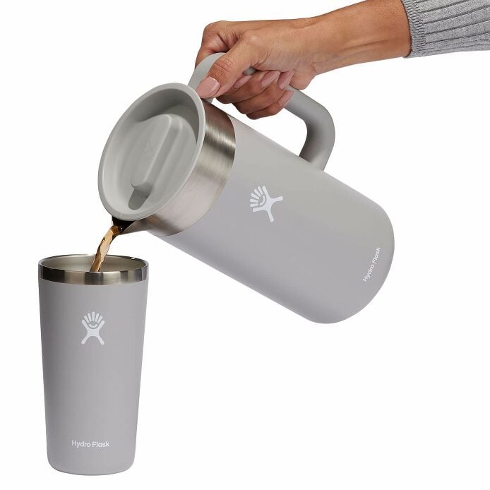 51 oz Insulated Pitcher image 6